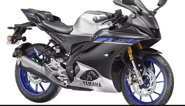 Yamaha R15M hero image